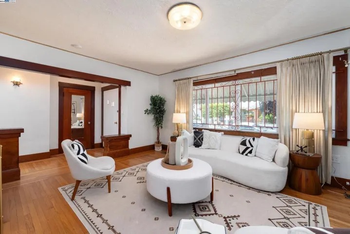 1342 61st Avenue, Oakland, California 94621-3918