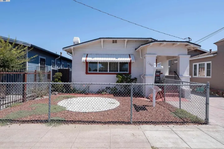 1342 61st Avenue, Oakland, California 94621-3918
