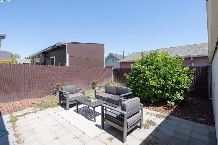 1342 61st Avenue, Oakland, California 94621-3918