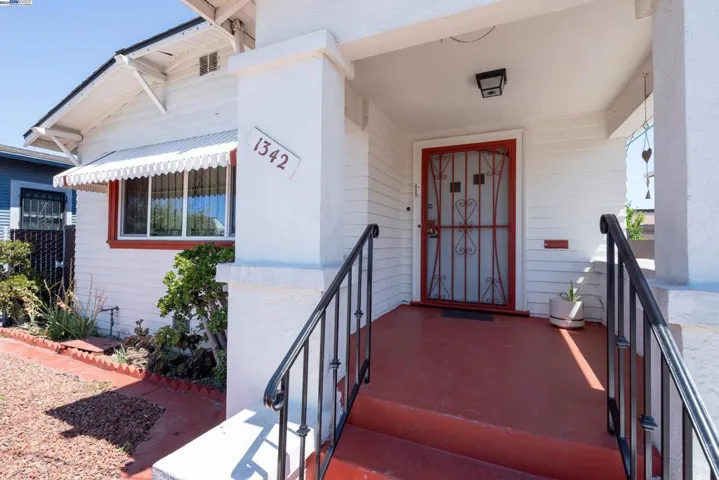1342 61st Avenue, Oakland, California 94621-3918