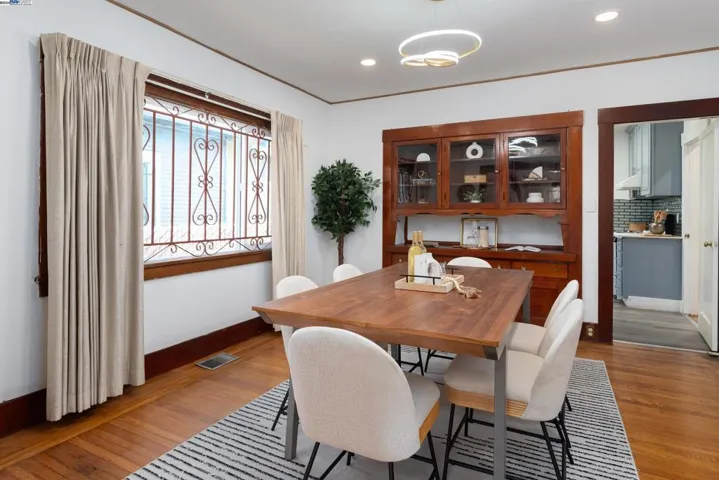 1342 61st Avenue, Oakland, California 94621-3918