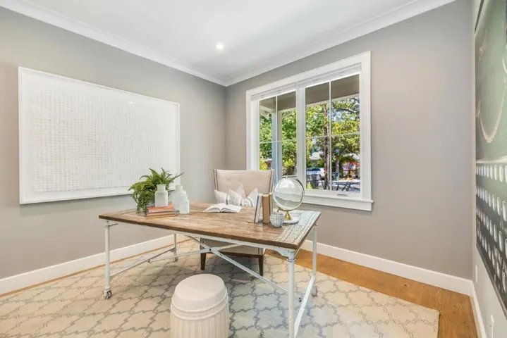 151 Seale Avenue, Palo Alto, California 94301