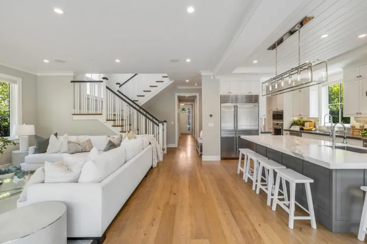 151 Seale Avenue, Palo Alto, California 94301