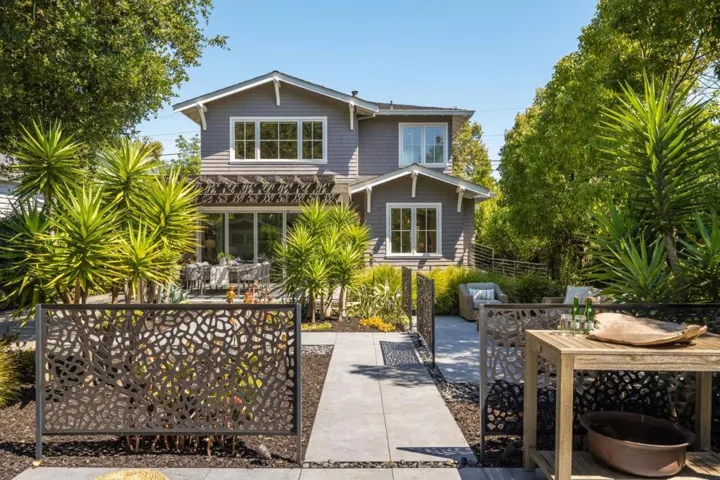 151 Seale Avenue, Palo Alto, California 94301