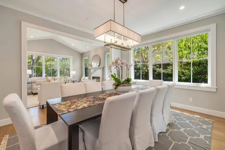 151 Seale Avenue, Palo Alto, California 94301