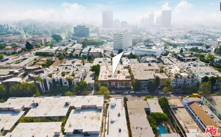 11656 Montana Avenue 101, Los Angeles, California 90049