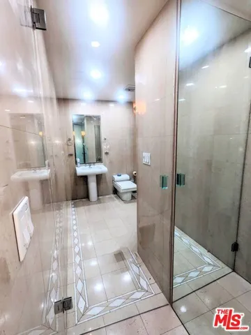 11656 Montana Avenue 101, Los Angeles, California 90049