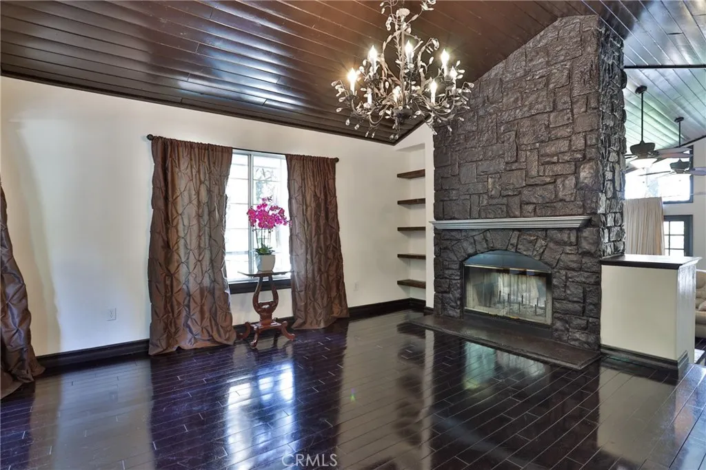 24048 Altdorf Drive, Crestline, California 92325 home-pic-5