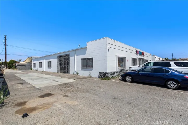 210 S Center Street, Santa Ana, California 92703