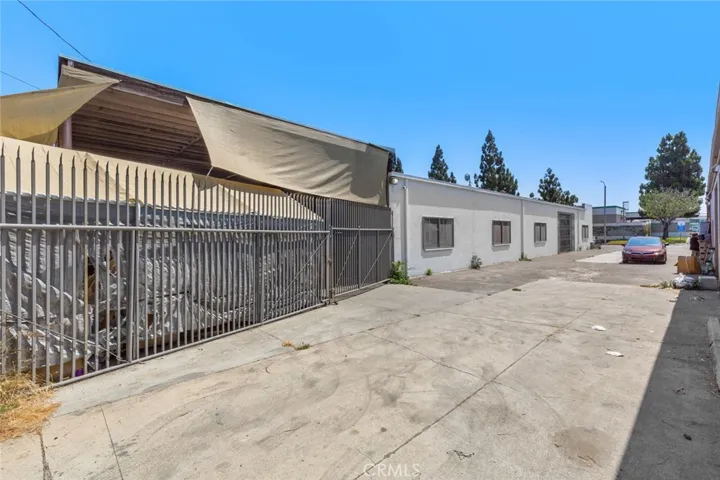 210 S Center Street, Santa Ana, California 92703