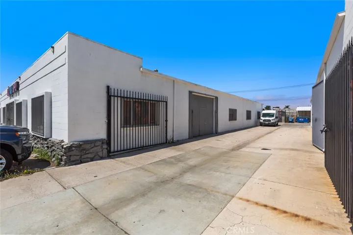 210 S Center Street, Santa Ana, California 92703