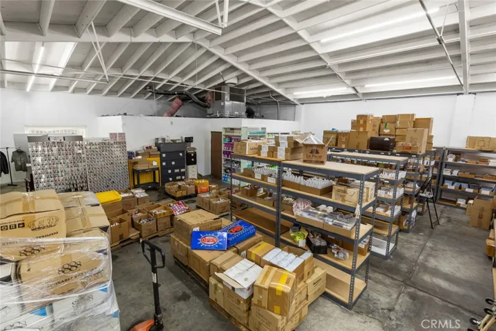 210 S Center Street, Santa Ana, California 92703