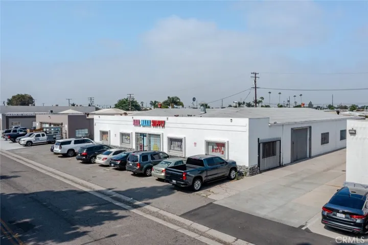 210 S Center Street, Santa Ana, California 92703