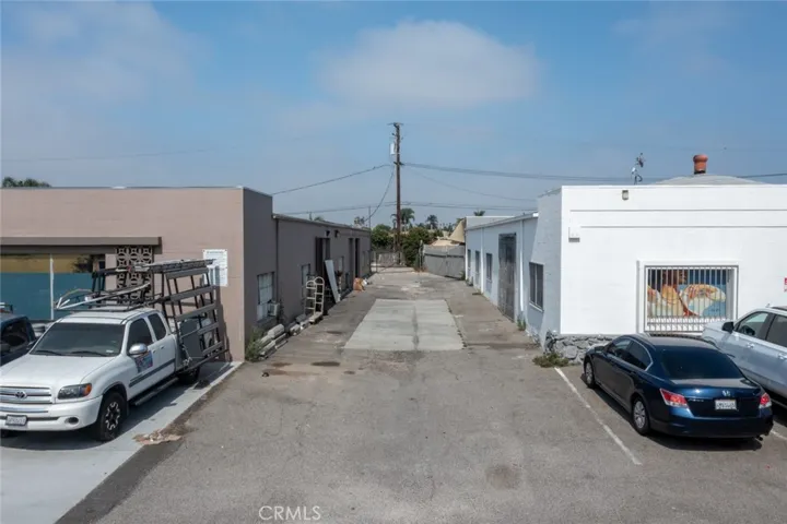 210 S Center Street, Santa Ana, California 92703
