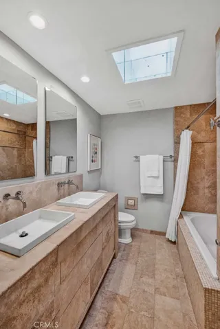 771 Avocado Avenue, Corona Del Mar, California 92625