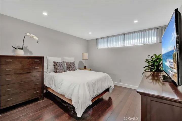 771 Avocado Avenue, Corona Del Mar, California 92625