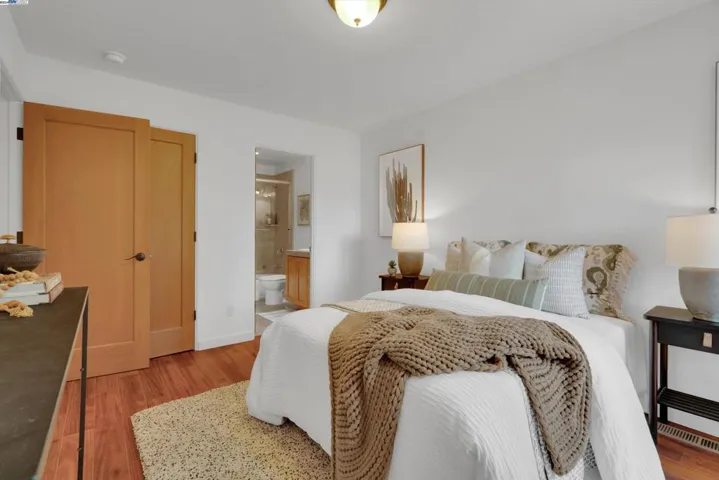 80 Siena Dr, Oakland, California 94605