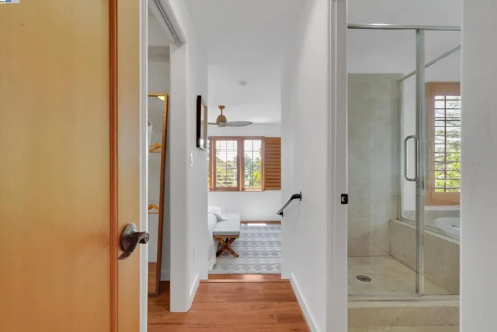 80 Siena Dr, Oakland, California 94605