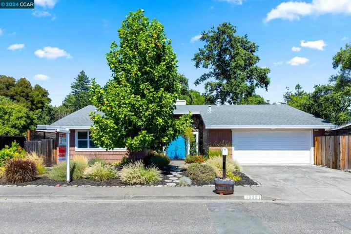 19321 Solano Ct, Sonoma, California 95476