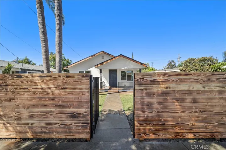3343 Holding Street, Riverside, California 92501
