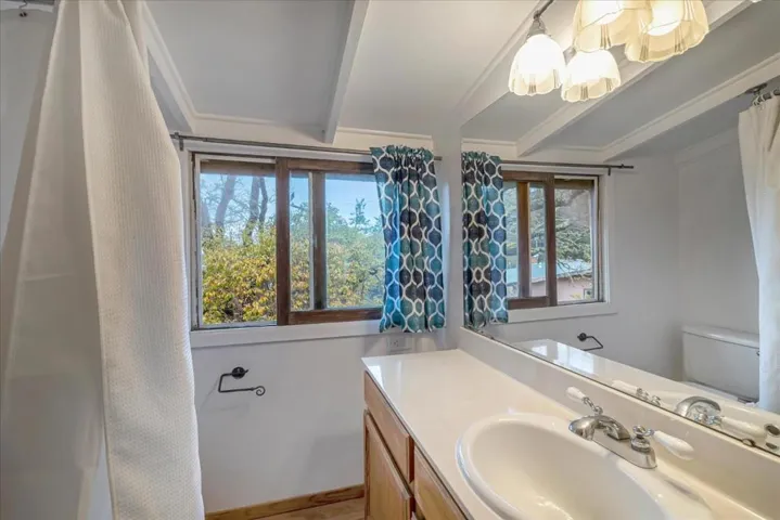 18 Monte Vista Road, Orinda, California 94563