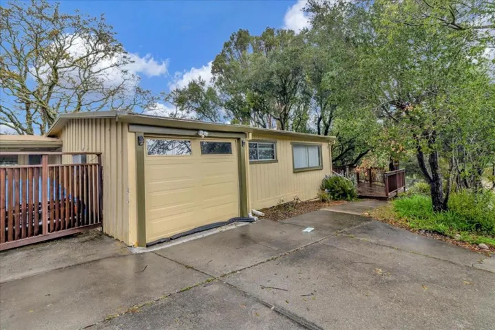 18 Monte Vista Road, Orinda, California 94563