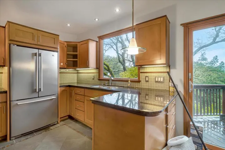 18 Monte Vista Road, Orinda, California 94563