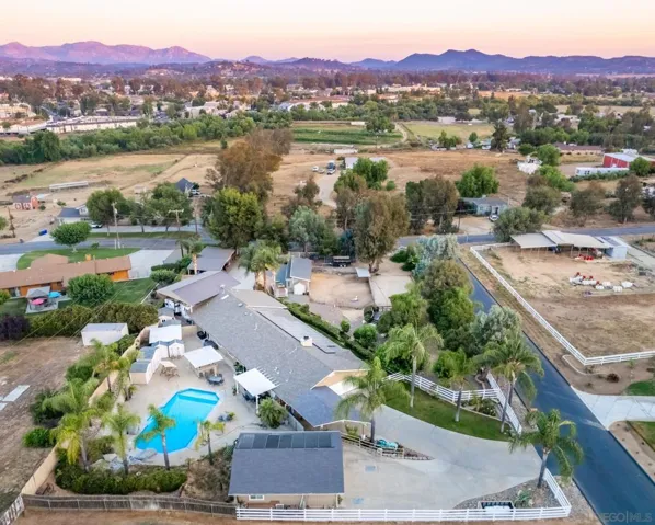 649 Moonlight Way, Ramona, California 92065