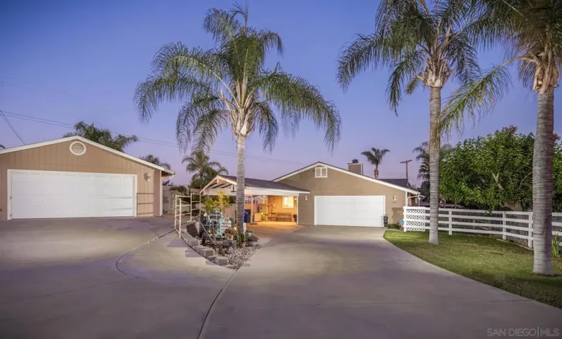 649 Moonlight Way, Ramona, California 92065