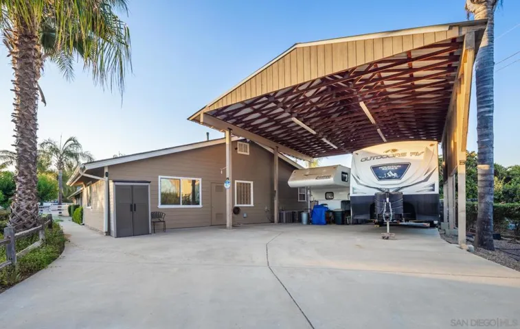 649 Moonlight Way, Ramona, California 92065
