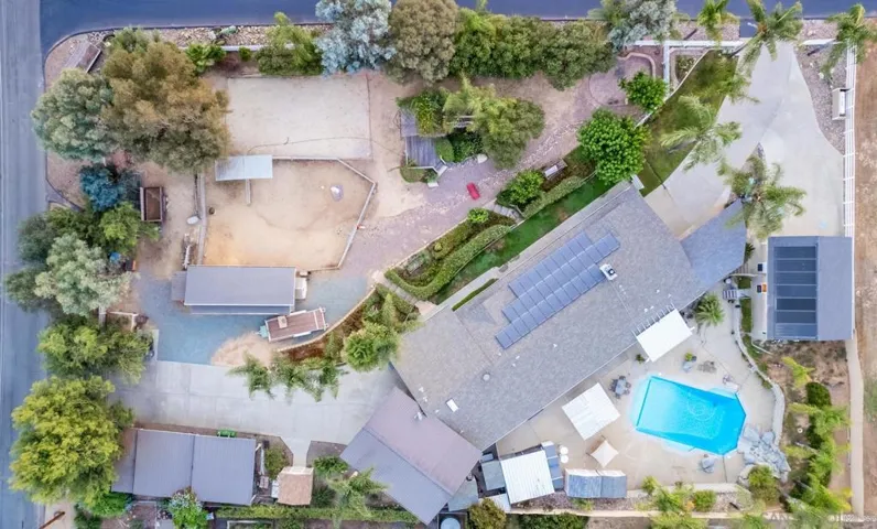 649 Moonlight Way, Ramona, California 92065