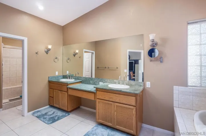 649 Moonlight Way, Ramona, California 92065