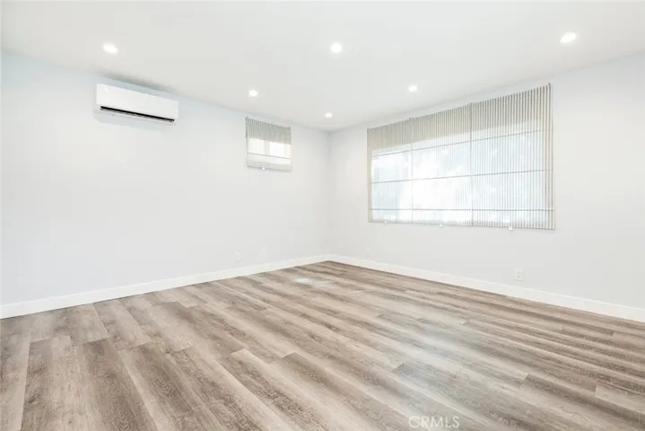 10621 Vanora Drive, Sunland, California 91040