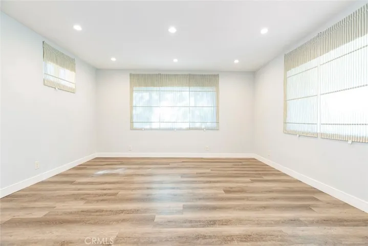 10621 Vanora Drive, Sunland, California 91040