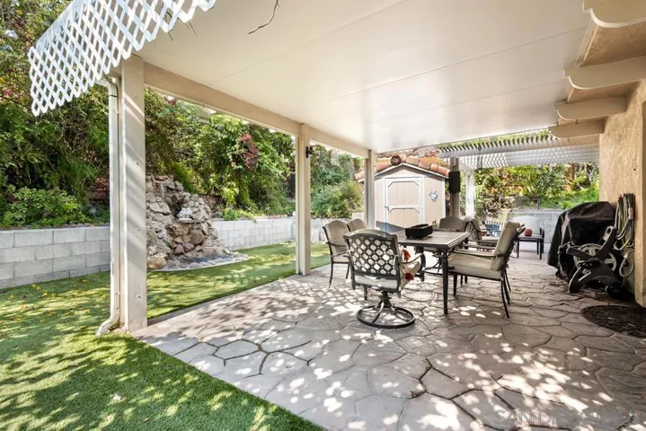 9802 Avenida Colino, Spring Valley, California 91977
