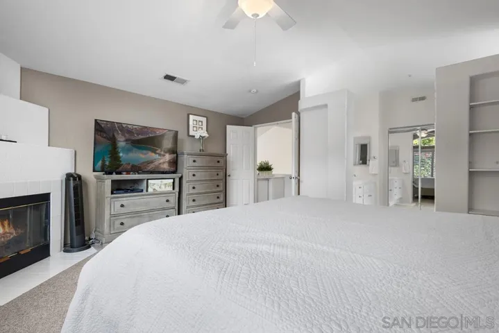 9802 Avenida Colino, Spring Valley, California 91977