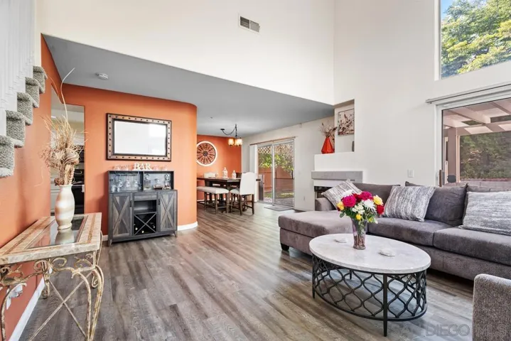 9802 Avenida Colino, Spring Valley, California 91977