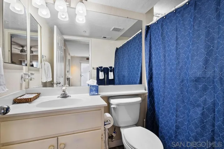 9802 Avenida Colino, Spring Valley, California 91977