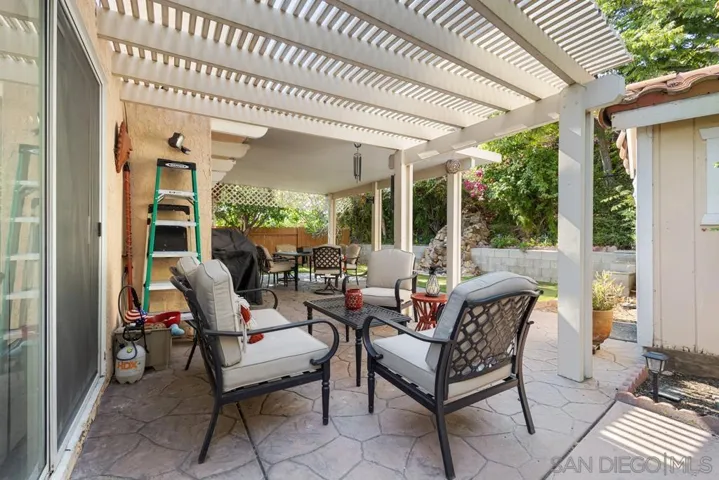 9802 Avenida Colino, Spring Valley, California 91977