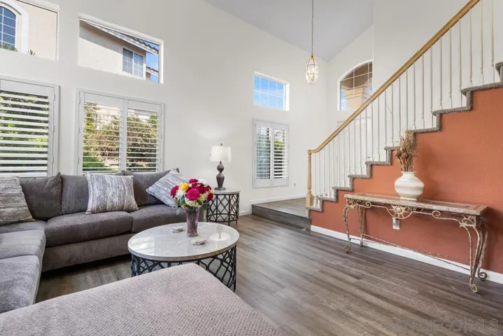 9802 Avenida Colino, Spring Valley, California 91977