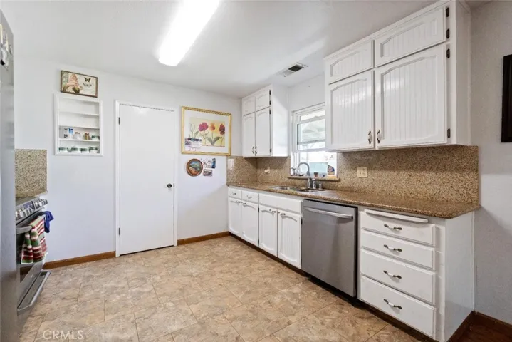 17346 Regal Drive, Madera, California 93638