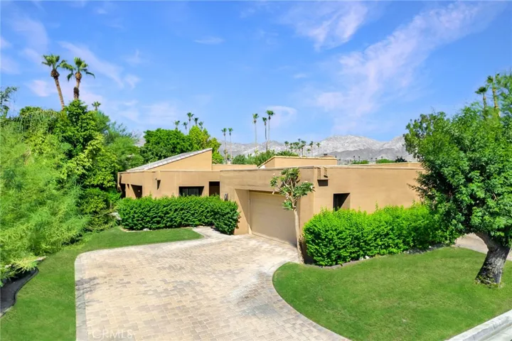 Plenty of parking, golf cart included
