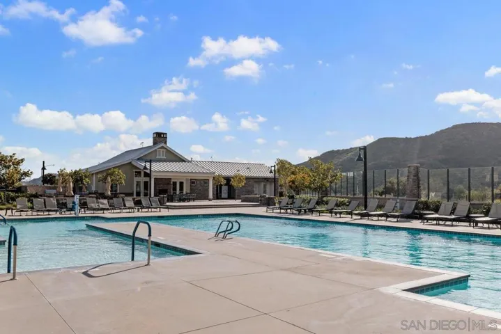 35610 Asturian Way, Fallbrook, California 92028