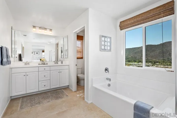 35610 Asturian Way, Fallbrook, California 92028