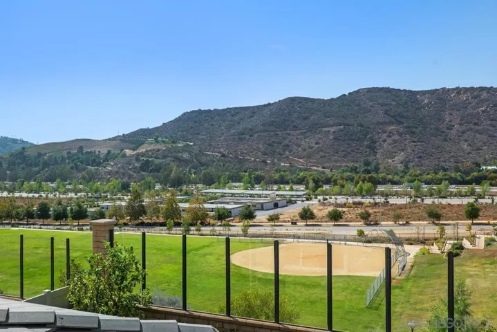 35610 Asturian Way, Fallbrook, California 92028
