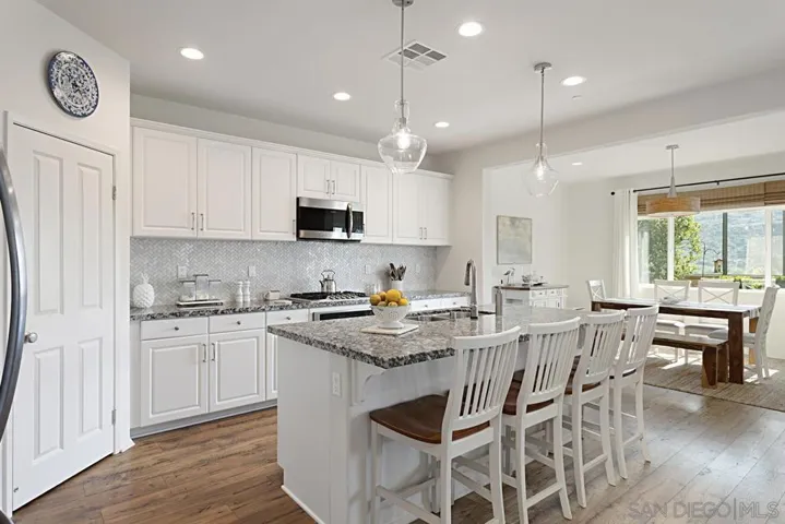35610 Asturian Way, Fallbrook, California 92028