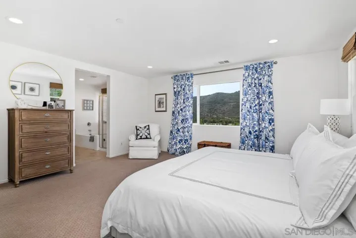 35610 Asturian Way, Fallbrook, California 92028