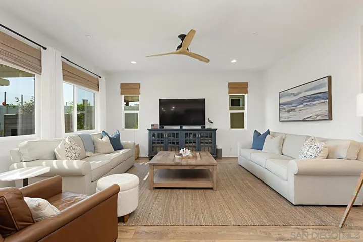 35610 Asturian Way, Fallbrook, California 92028