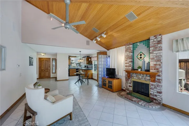 6656 Vista Loma, Yorba Linda, California 92886