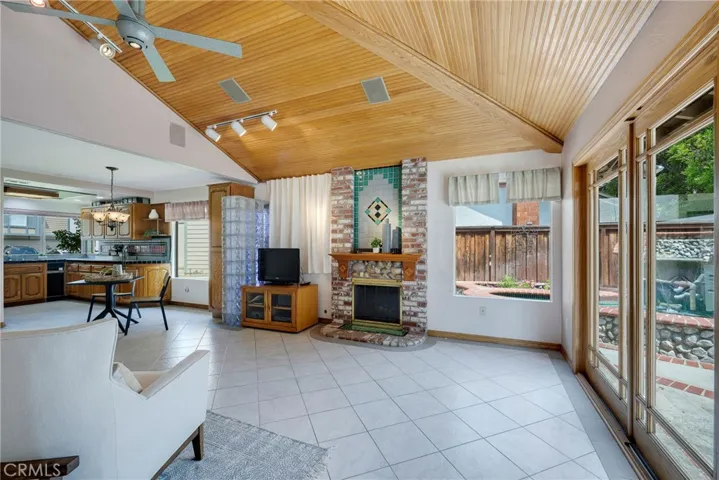 6656 Vista Loma, Yorba Linda, California 92886